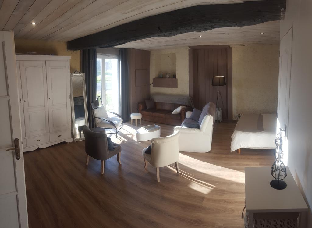 Domaine De L'Etanchet Hotell Saint-Hilaire-le-Vouhis Exteriör bild