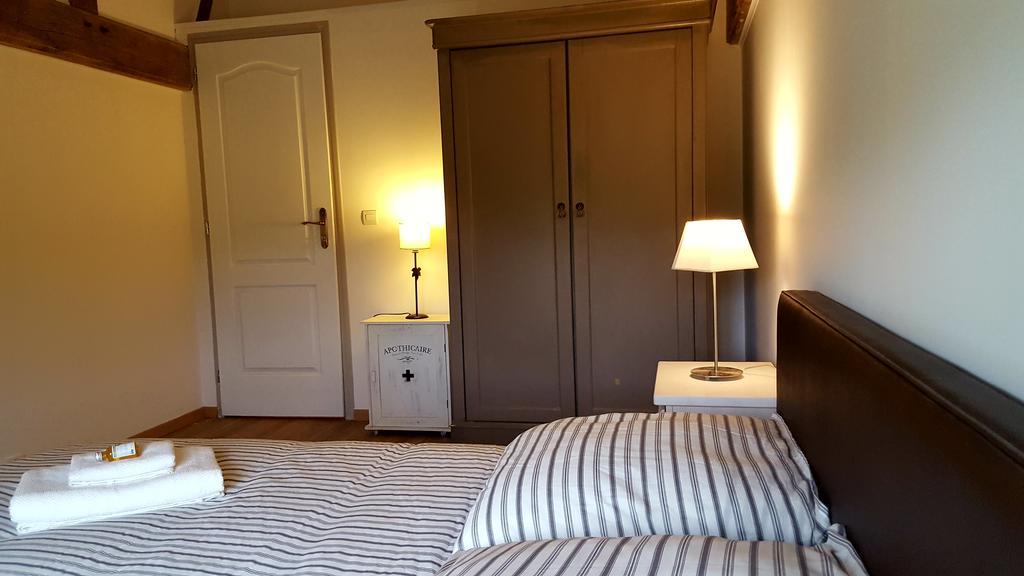 Domaine De L'Etanchet Hotell Saint-Hilaire-le-Vouhis Exteriör bild