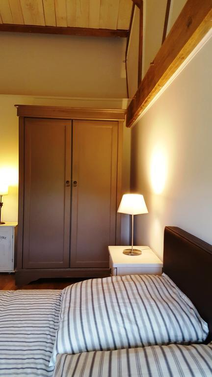 Domaine De L'Etanchet Hotell Saint-Hilaire-le-Vouhis Exteriör bild